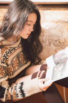 美女脱一光二净照片